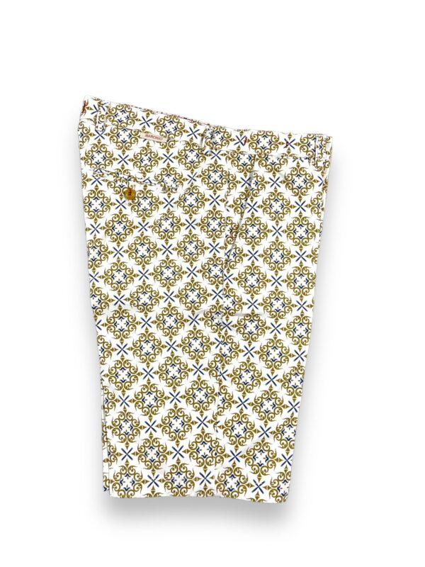 BERMUDA IN GABARDINE A FANTASIA