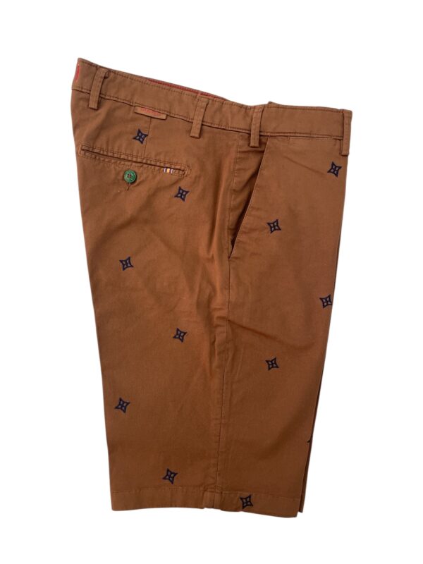 BERMUDA IN GABARDINE COLOR NOCE CON FANTASIA ROMBI