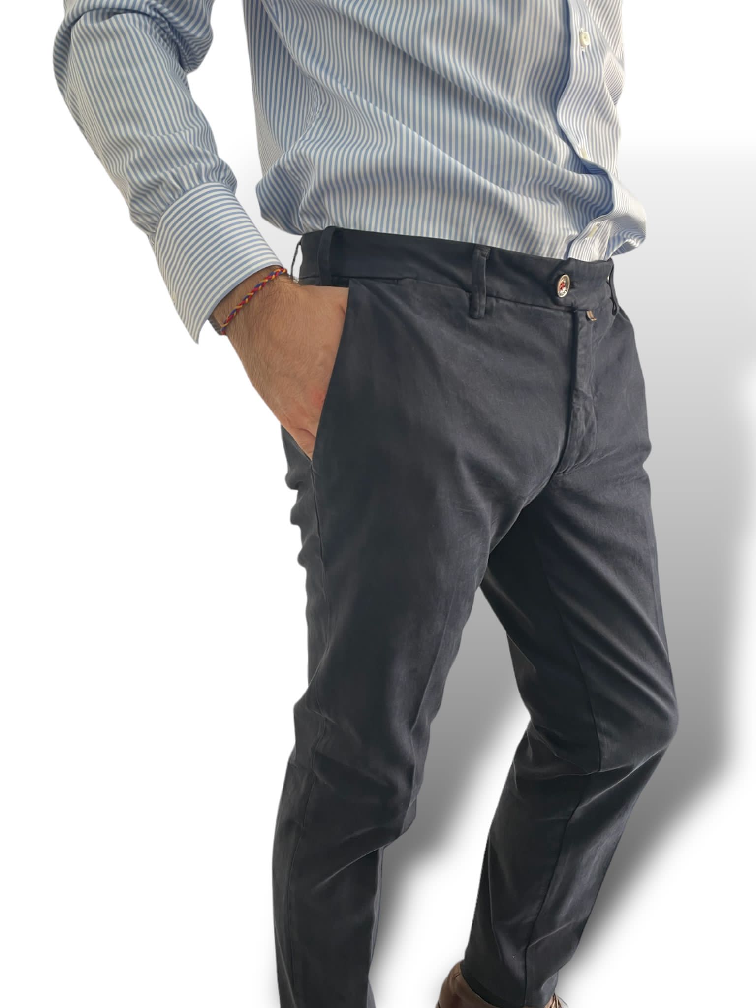 PANTALONE SLIM FIT IN GABARDINE COLOR BLU