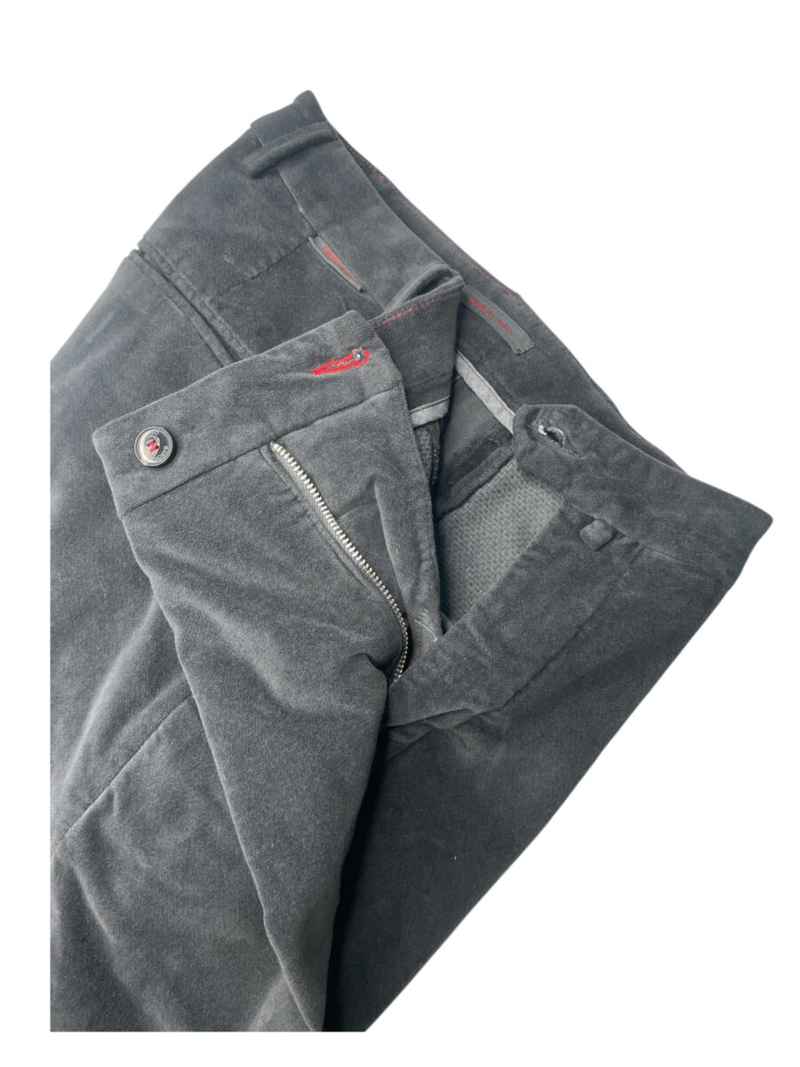 PANTALONE SLIM FIT IN VELLUTO LISCIO COLOR GRIGIO MEDIO - immagine 3