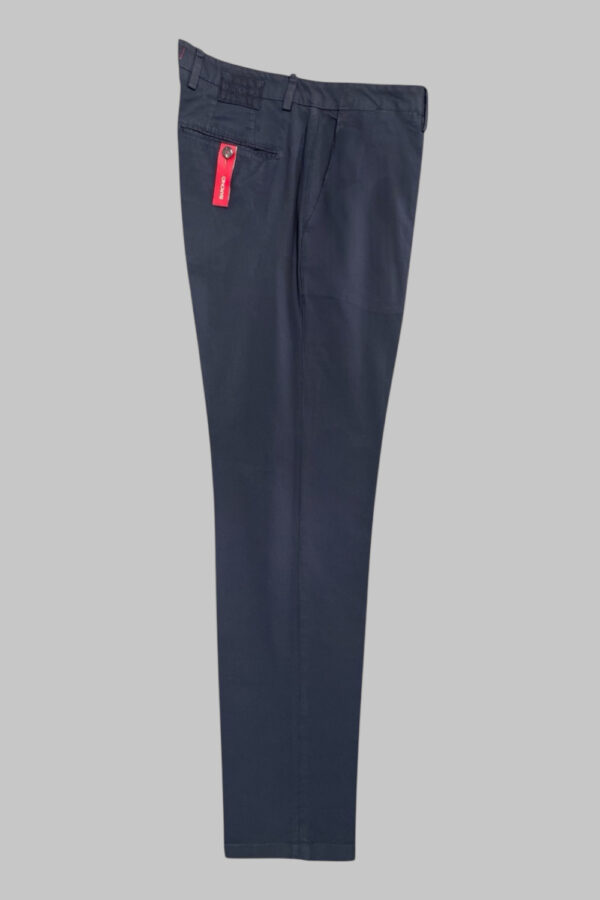 PANTALONE CHINO REGULAR FIT IN POPELINE COLOR BLU SCURO