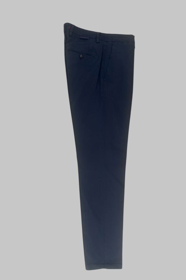 PANTALONE CHINO REGULAR FIT IN RASO COLOR BLU CHIARO