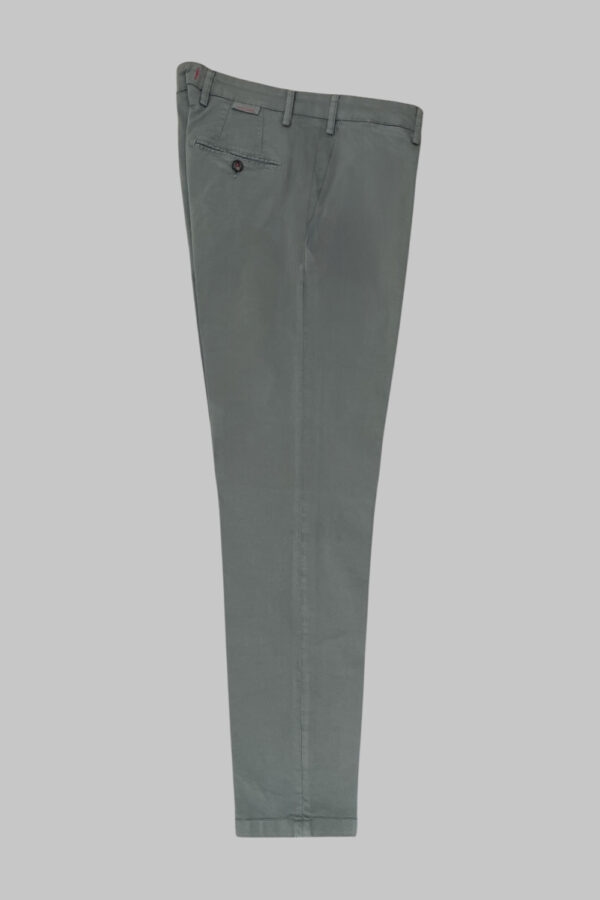 PANTALONE CHINO REGULAR FIT IN GABARDINE COLOR GRIGIO MEDIO