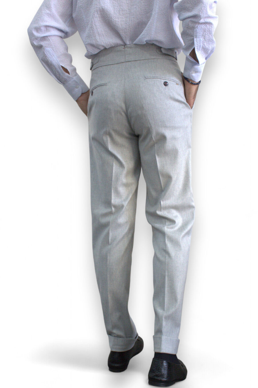 PANTALONE TASCA AMERICA CON BUSTINO ALTO E FIBBIE LATERALI COLOR GRIGIO CHIARO - immagine 6