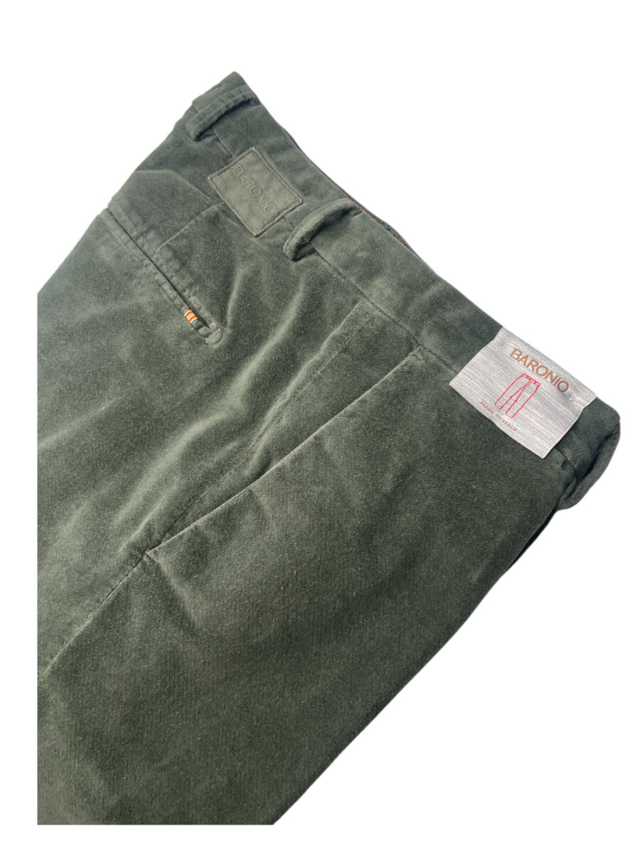 PANTALONE SLIM FIT IN VELLUTO LISCIO COLOR VERDE MILITARE - immagine 2