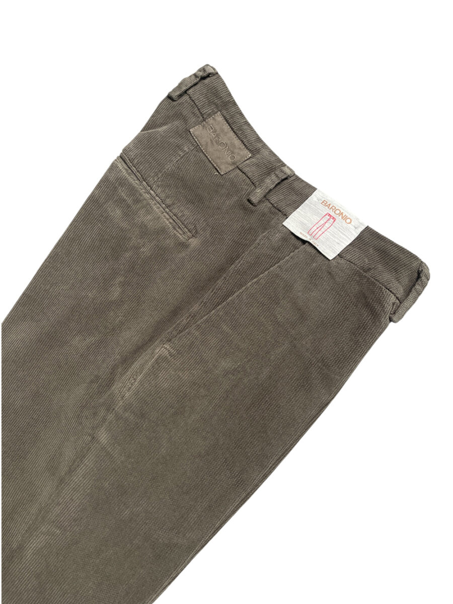 PANTALONE SLIM FIT IN VELLUTO ARMATURATO COLOR TORTORA - immagine 2