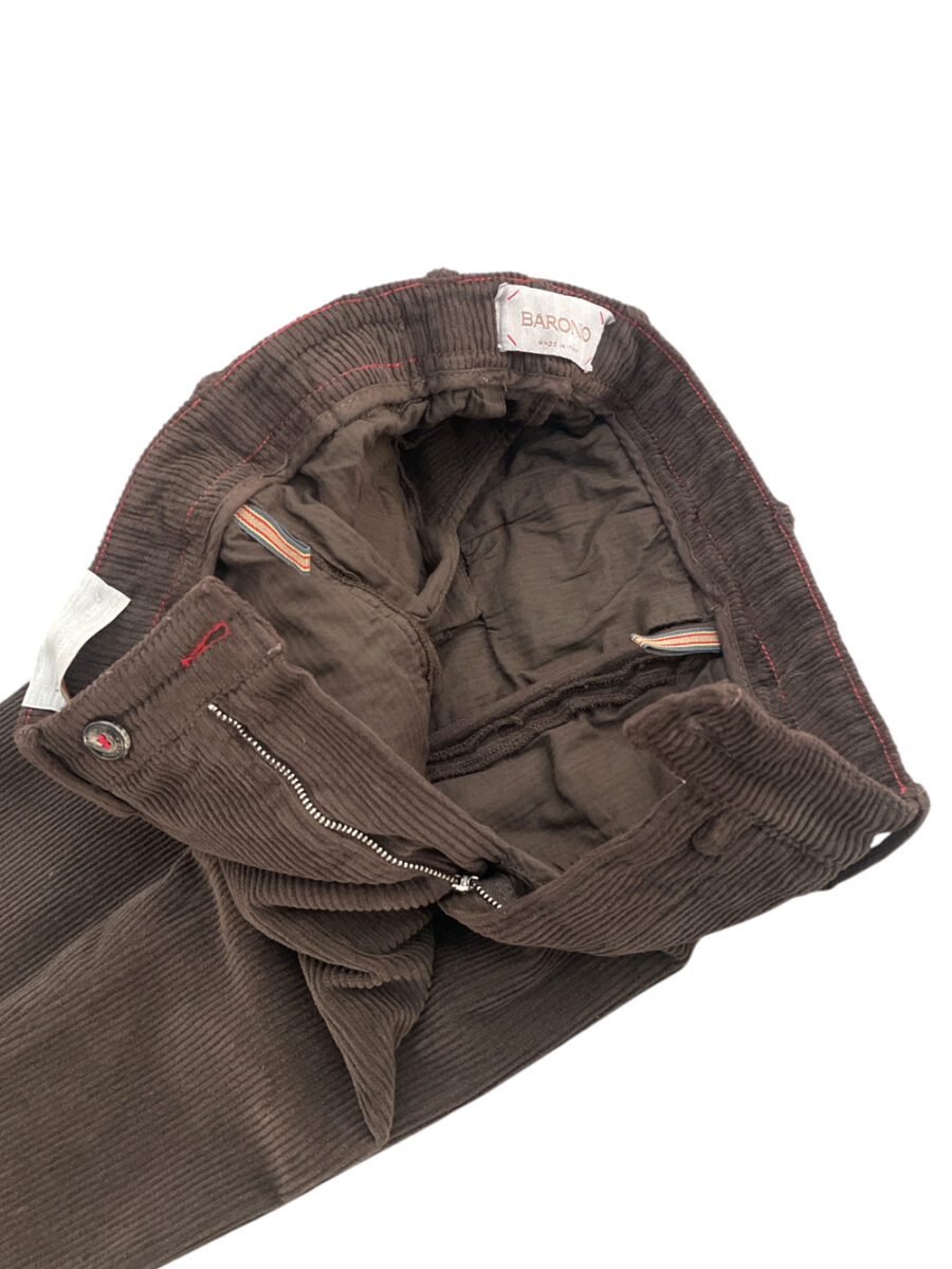PANTALONE CHINO IN VELLUTO RIGATO COLOR MARRONE - immagine 3