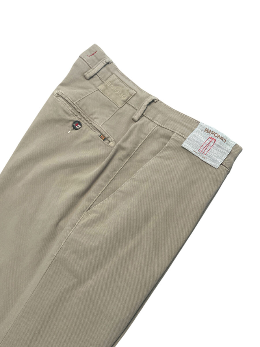 PANTALONE CHINO IN COTONE DIAGONALE COLOR BEIGE - immagine 2