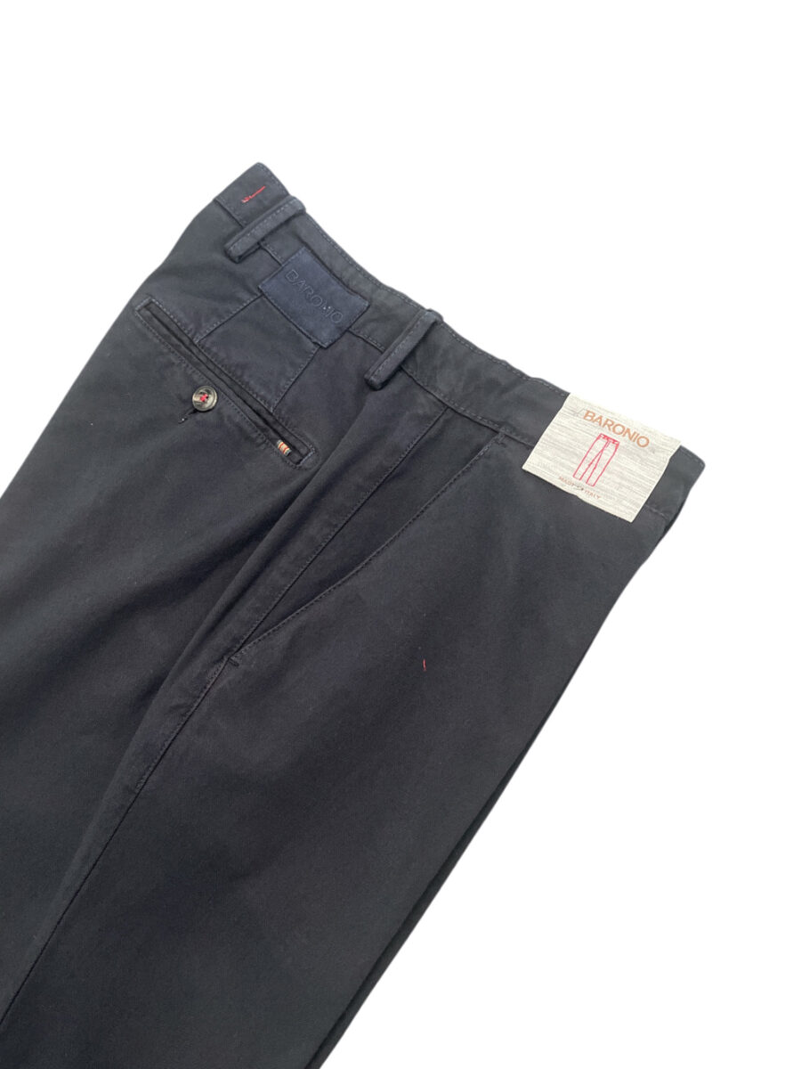 PANTALONE CHINO IN COTONE TINTO FILO COLOR BLU SCURO - immagine 2