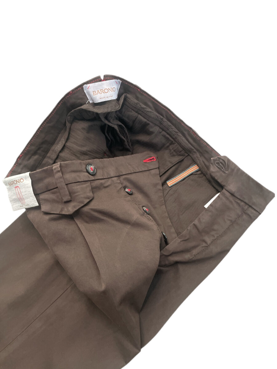 PANTALONE TASCA AMERICA CON PENCE E RISVOLTO COLOR MARRONE - immagine 2