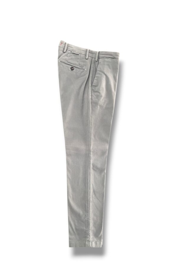 PANTALONE TASCA AMERICA IN GABARDINE REGULAR FIT COLOR GRIGIO CHIARO-02
